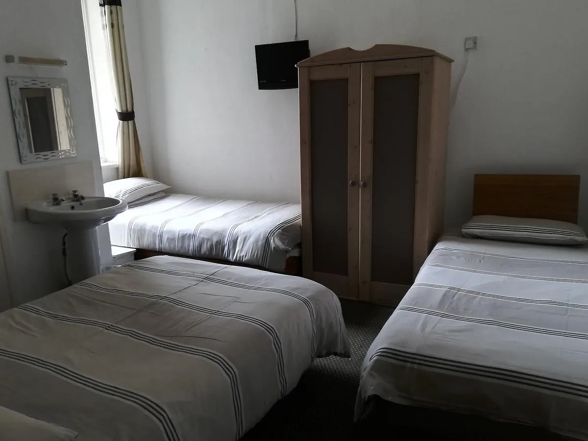 The Avari Beach Hotel Blackpool 2*,  United Kingdom