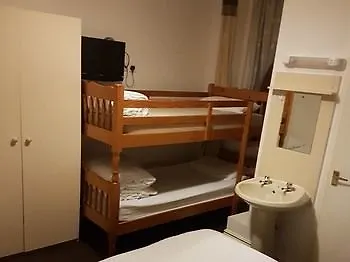 The Avari Beach Hotel Blackpool 2*,